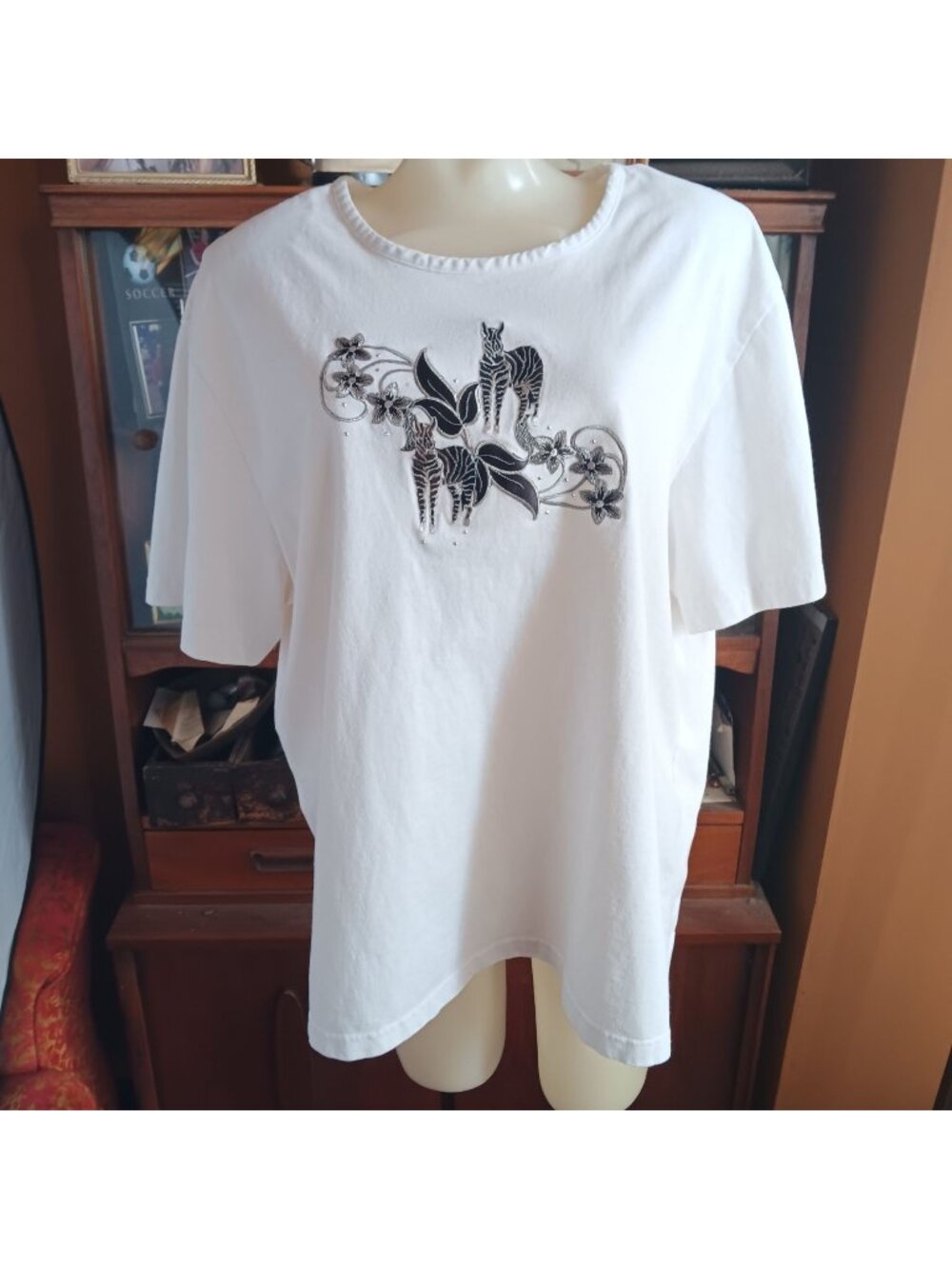 Vintage Womens T-shirt Zebra 1X 1990's C.S.T. Padded Shoulders Mom Top White